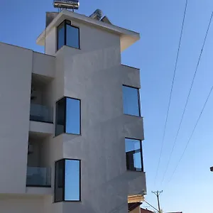 Vila Mucodemi , Ksamil Albania